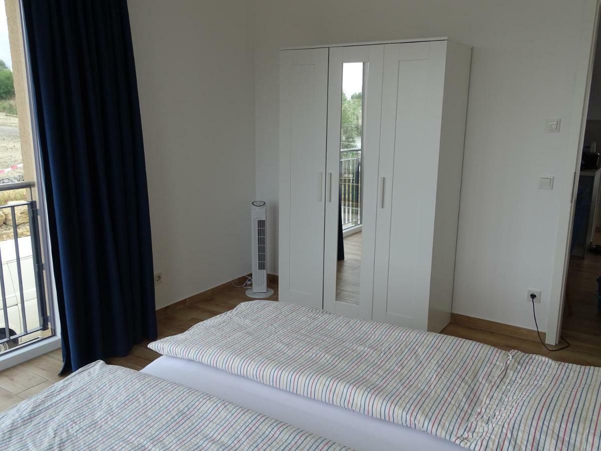 Feriendomizil am Störmthaler See, Lagovida, Leipziger Neuseenland, Großpösna, Sauna mit Seeblick Exterior foto