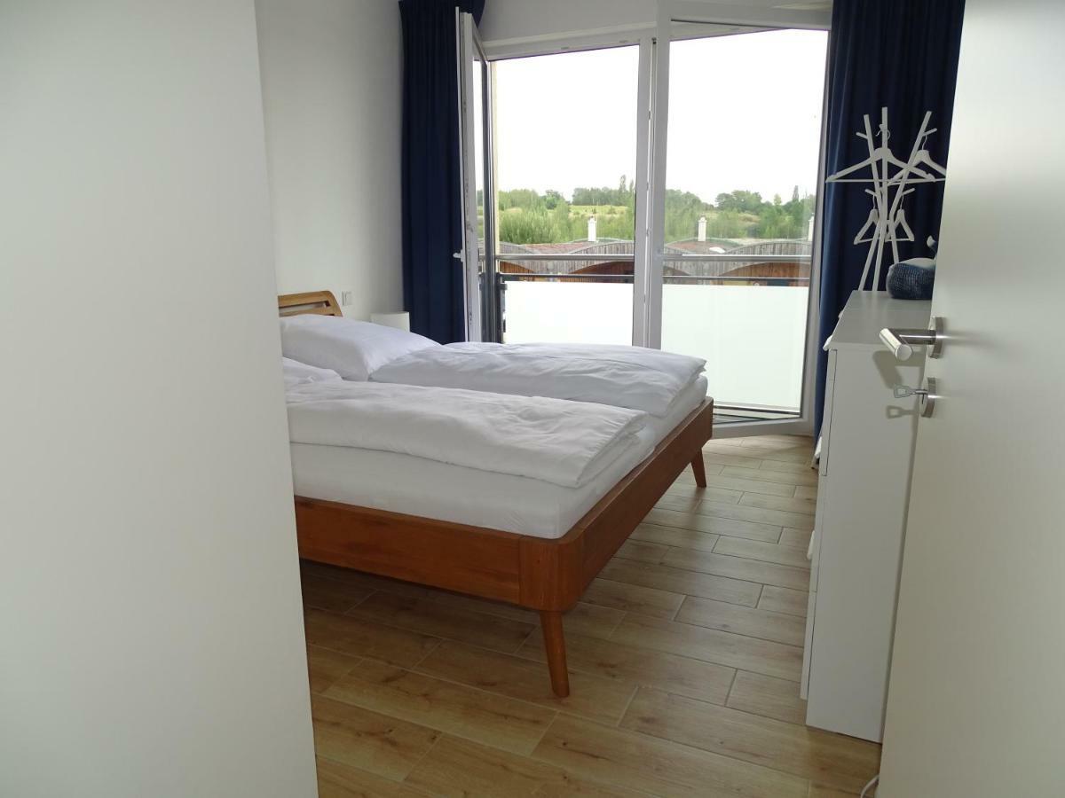 Feriendomizil am Störmthaler See, Lagovida, Leipziger Neuseenland, Großpösna, Sauna mit Seeblick Exterior foto