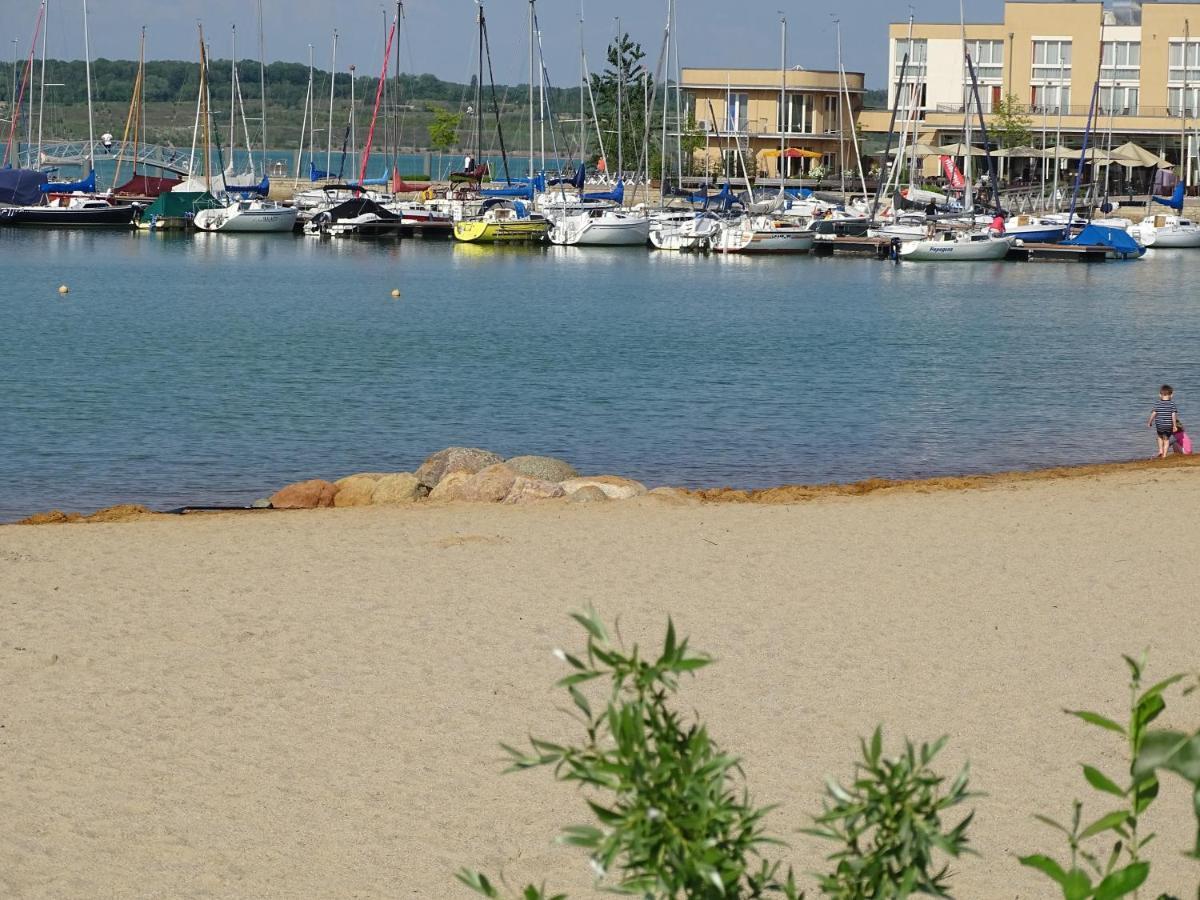 Feriendomizil am Störmthaler See, Lagovida, Leipziger Neuseenland, Großpösna, Sauna mit Seeblick Exterior foto