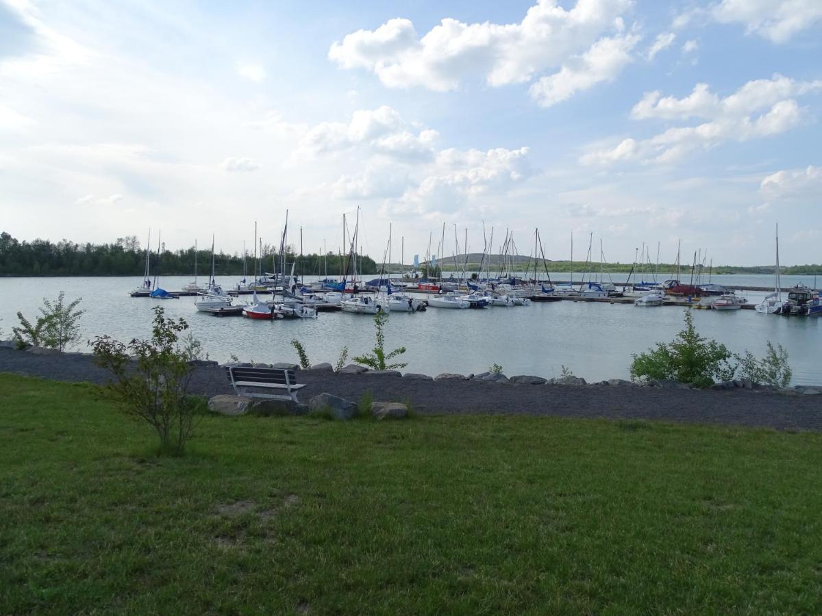 Feriendomizil am Störmthaler See, Lagovida, Leipziger Neuseenland, Großpösna, Sauna mit Seeblick Exterior foto