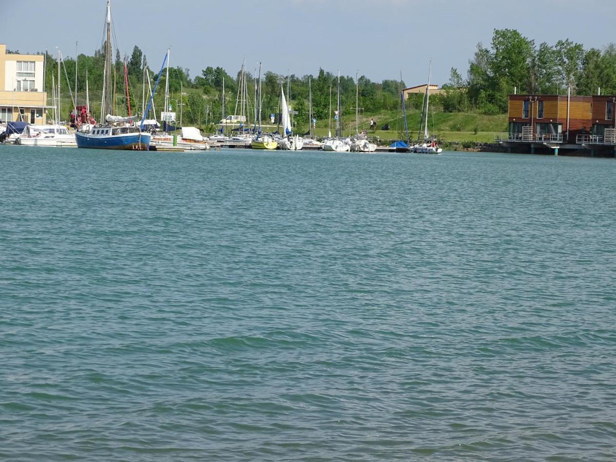 Feriendomizil am Störmthaler See, Lagovida, Leipziger Neuseenland, Großpösna, Sauna mit Seeblick Exterior foto